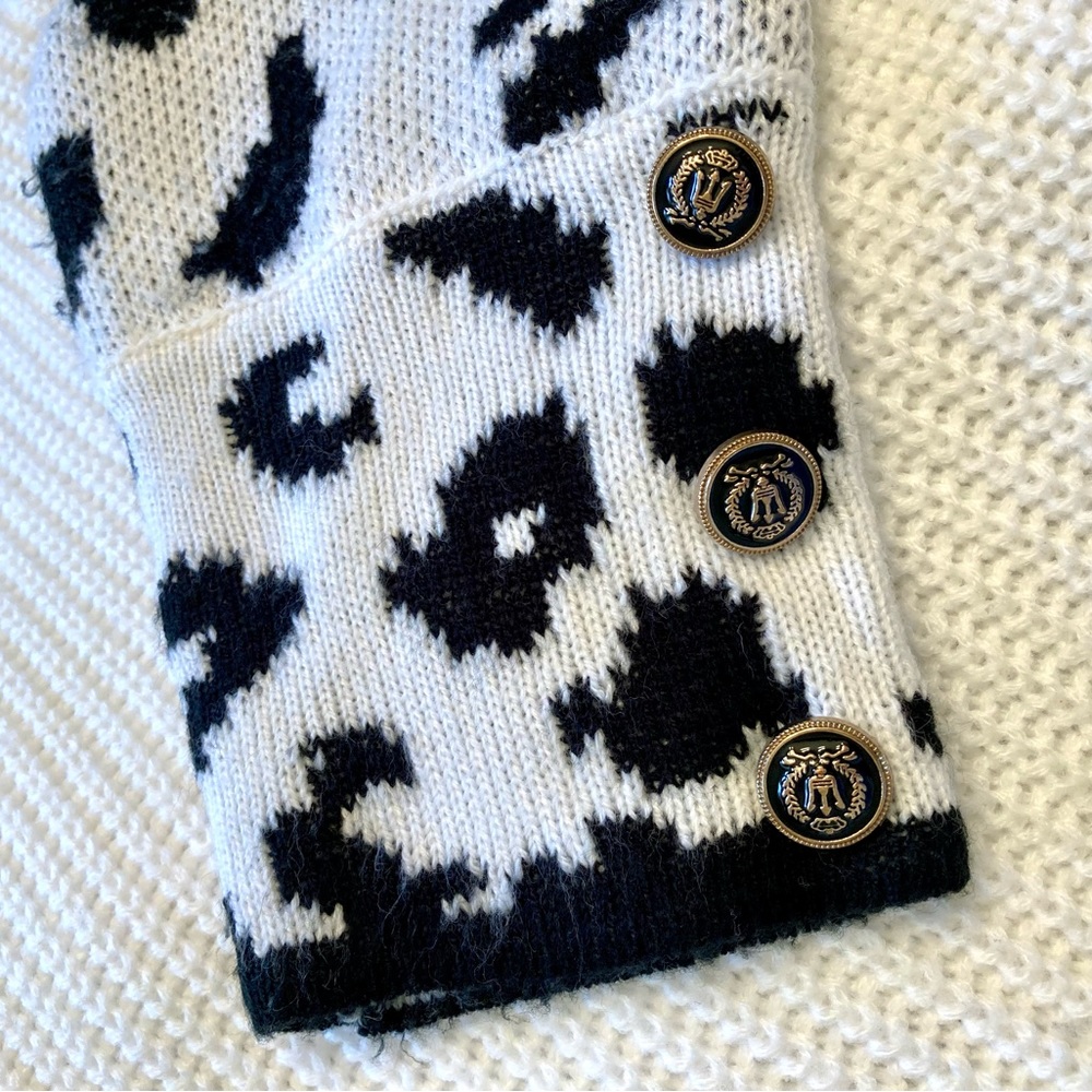 SHEIN Sweater - Picture 4 of 6